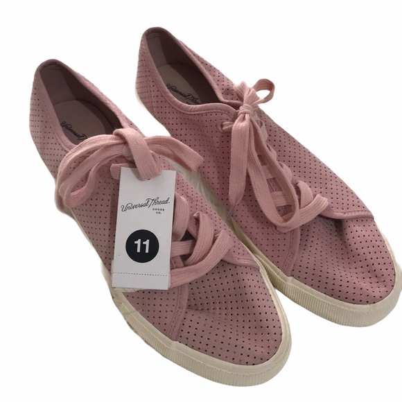 New! Universal Thread - Picture 8 of 8